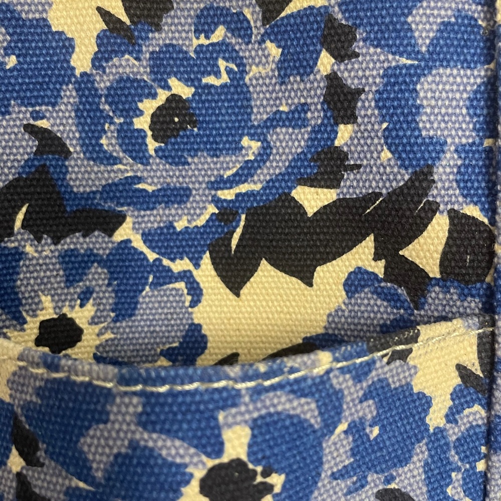 Tommy Hilfiger Blue and White Floral Canvas Bag EUC - Picture 3 of 12